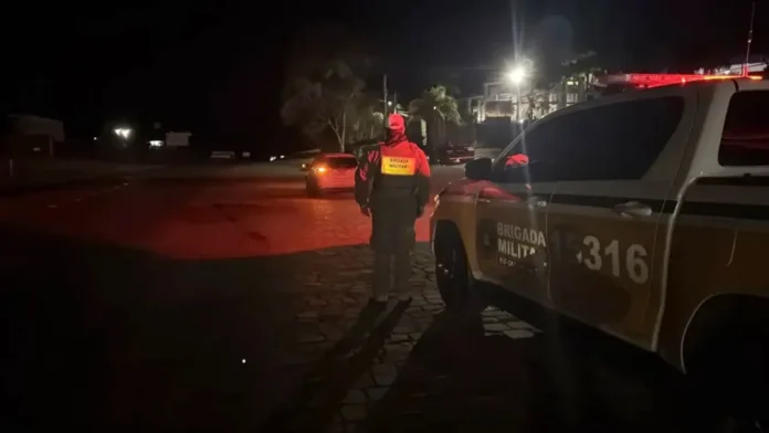 Mulher morre após ser atropelada na ERS-324, em Paraí