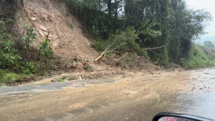 Fortes chuvas elevam nível dos rios e exigem atenção nas rodovias
