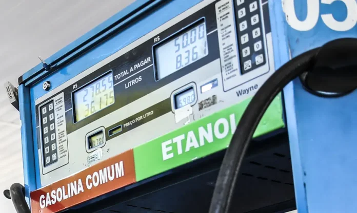 Conselho eleva de 30% para 32% teor de etanol na gasolina por 180 dias
