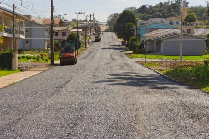 Iniciada a pavimentação asfáltica em três ruas em Vanini