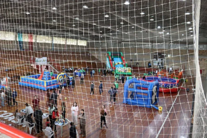 Estudantes participam de programação especial alusiva ao Dia da Criança em David Canabarro