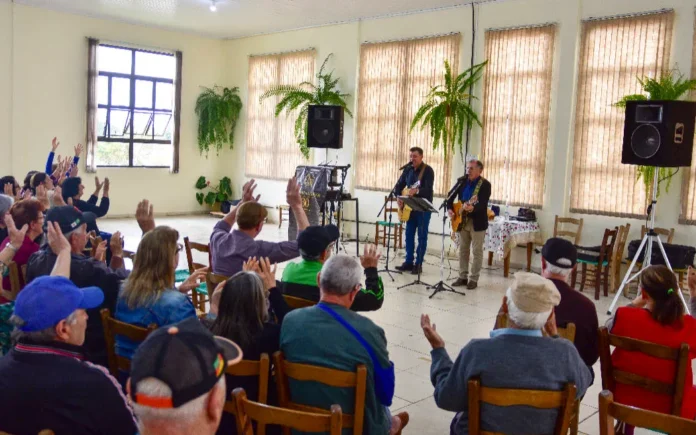 Grupo Arco-Íris de Vanini celebrou o Dia do Idoso